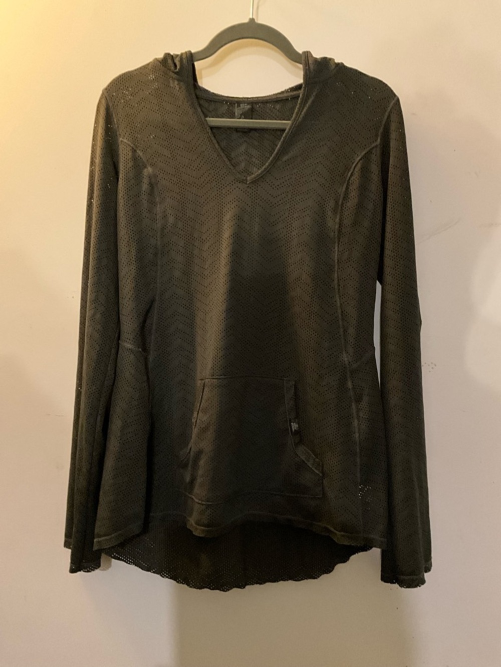 NEW! Prana Grey Perforated Hooded Long Sleeve Top